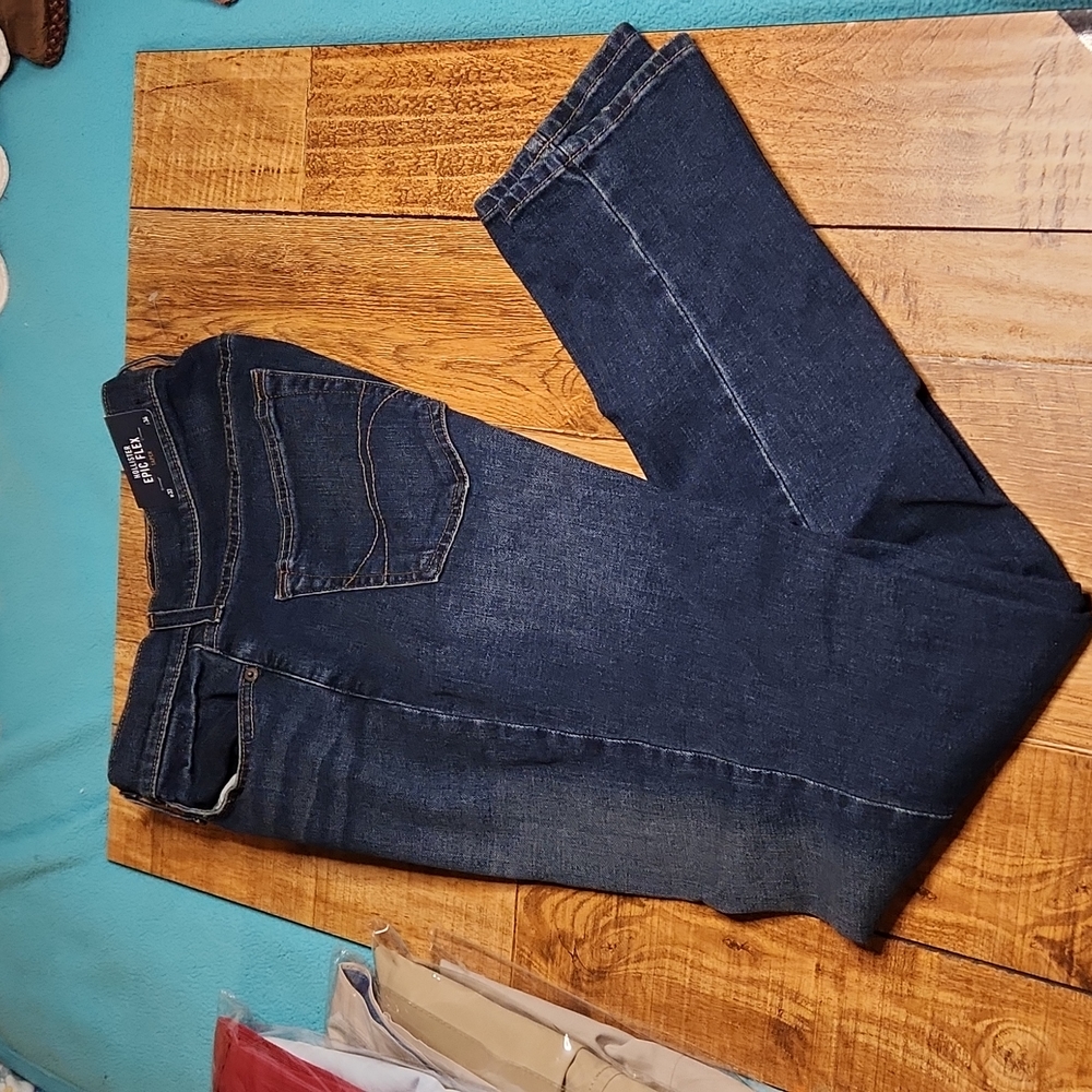Hollister men's Jeans Epic Flex Taper size 33 NWT